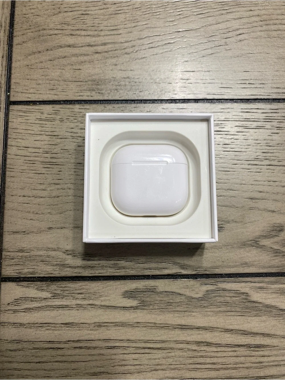 Apple White EarPods-style Wireless Earbuds